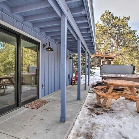 Luxe Updated Home With Grill And Hot Tub 4 Mi To Rmnp Estes Park Kültér fotó