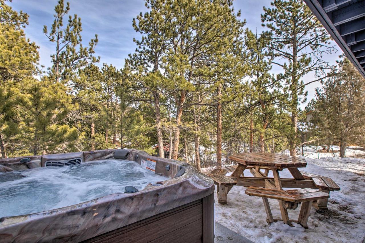 Luxe Updated Home With Grill And Hot Tub 4 Mi To Rmnp Estes Park Kültér fotó